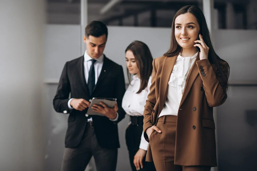 bussiness-people-working-team-office_1303-22871 bussiness-people-working-team-office_1303-22871
